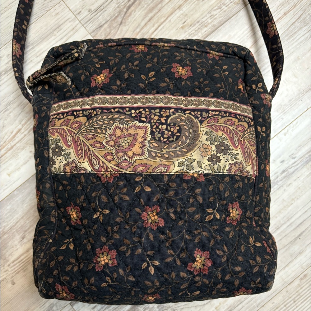 Vera Bradley Day Out Black Walnut Quilted Paisley Shoulder Bag Like New RETIRED